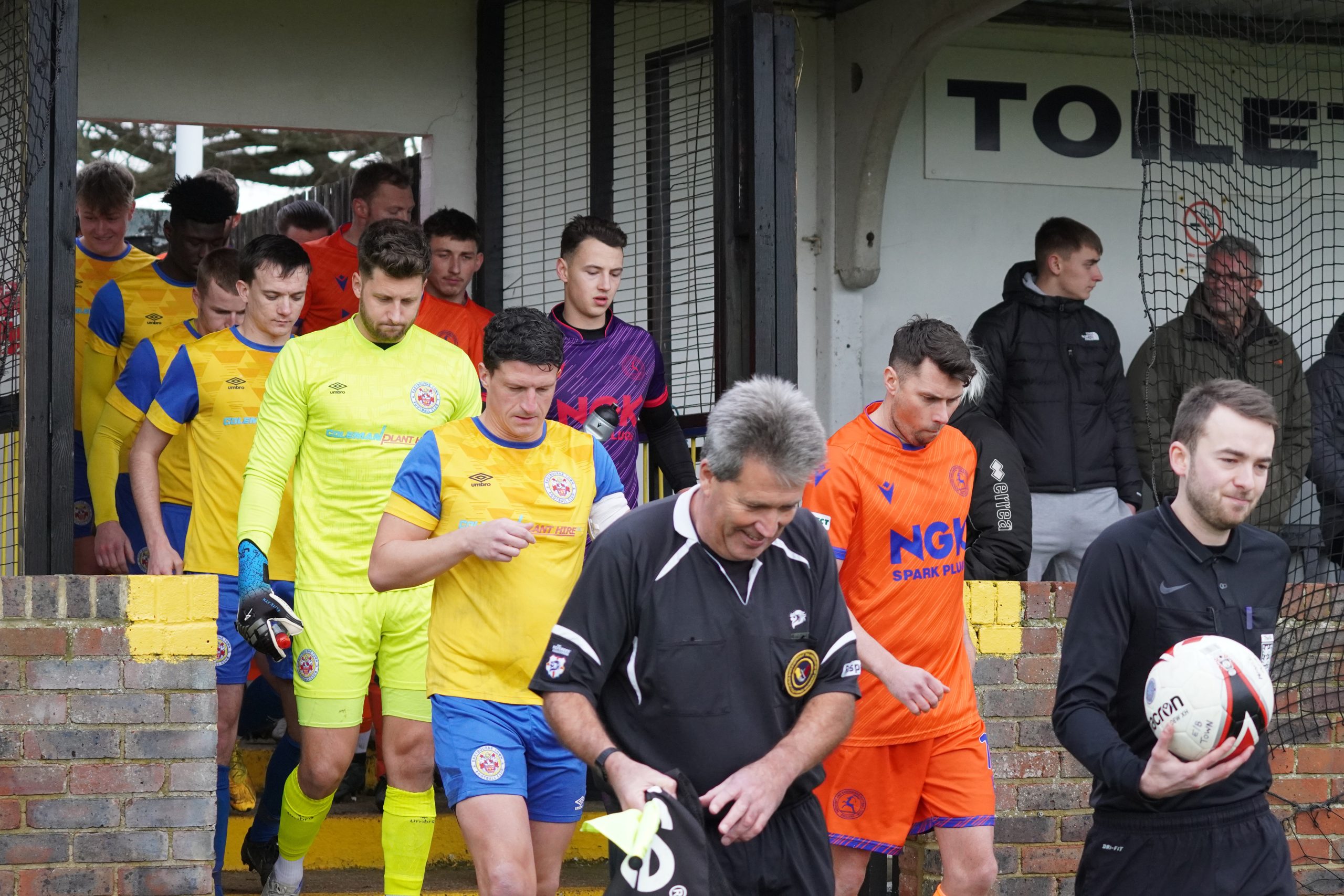 Eastbourne Town and Midhurst & Easebourne walkout at The Saffrons.